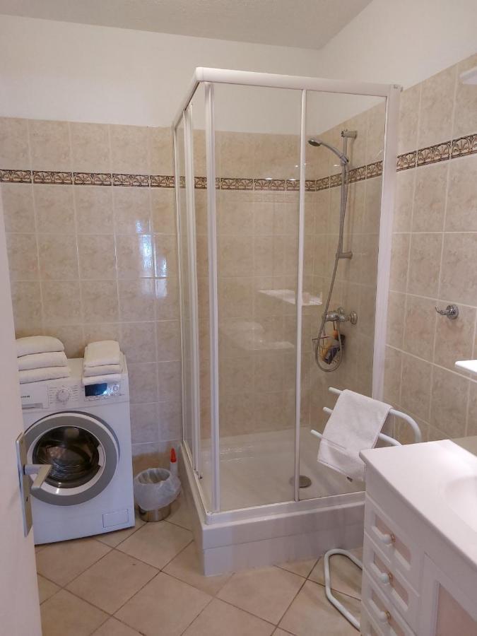 Bleu Azur Appartement 3 Etoiles Hyeres Bagian luar foto